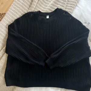 Old Navy Men's Black Crewneck Sweater